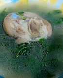 Canh rau má nấu giò heo