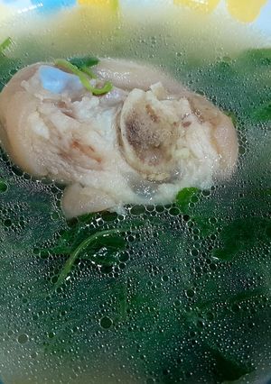 Hình của món Canh rau má nấu giò heo.