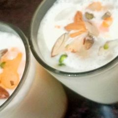 A picture of Orange lassi.