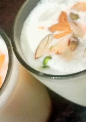 A picture of Orange lassi.