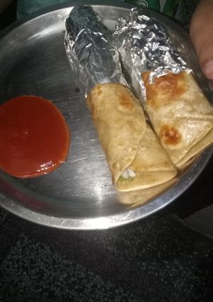 A picture of Veg Frankie roll.