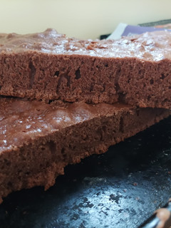Una foto de Torta dulce (con cocoa) sin huevo ni leche