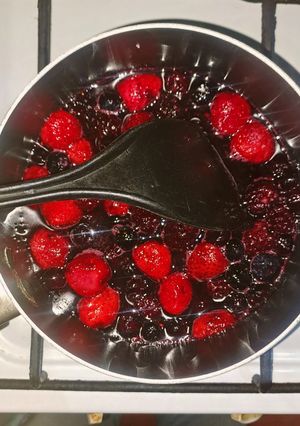 Una foto de Mermelada Casera de Frutos Rojos🍒🍓