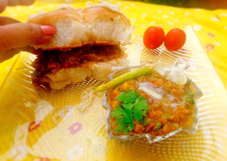 How to Make Ultimate Mumbai Masala Pav and Bhaji Recipe