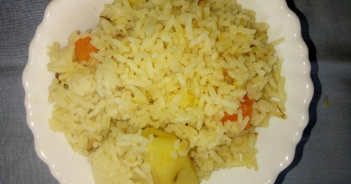One pot rice with potatoes and carrots Recipe by Raduma Jamse
