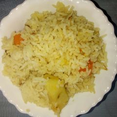 One pot rice with potatoes and carrots A picture of One pot rice with potatoes and carrots.