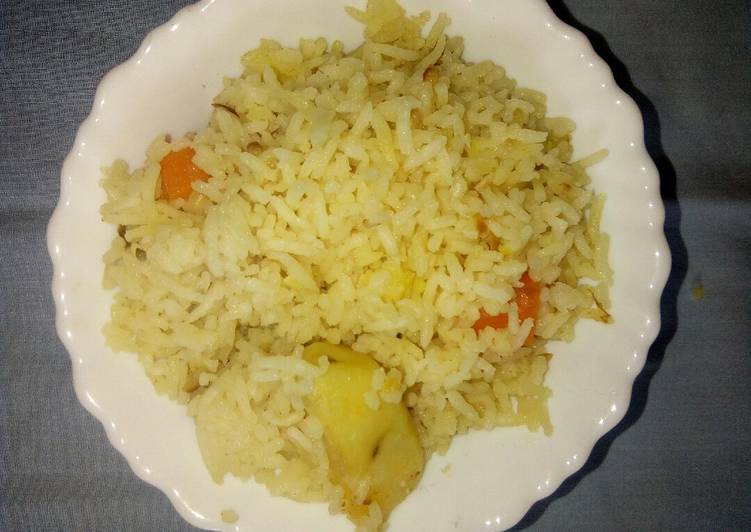 Step-by-Step Guide to Make Homemade One pot rice with potatoes and carrots