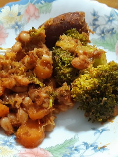 Una foto de Alubias con brócoli y chorizo