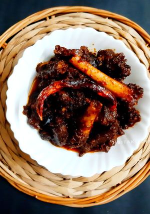A picture of Laal Maas (Mutton / Chevon).