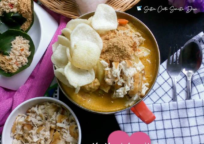 214. Lontong Sayur, dengan Bubuk Kedelai