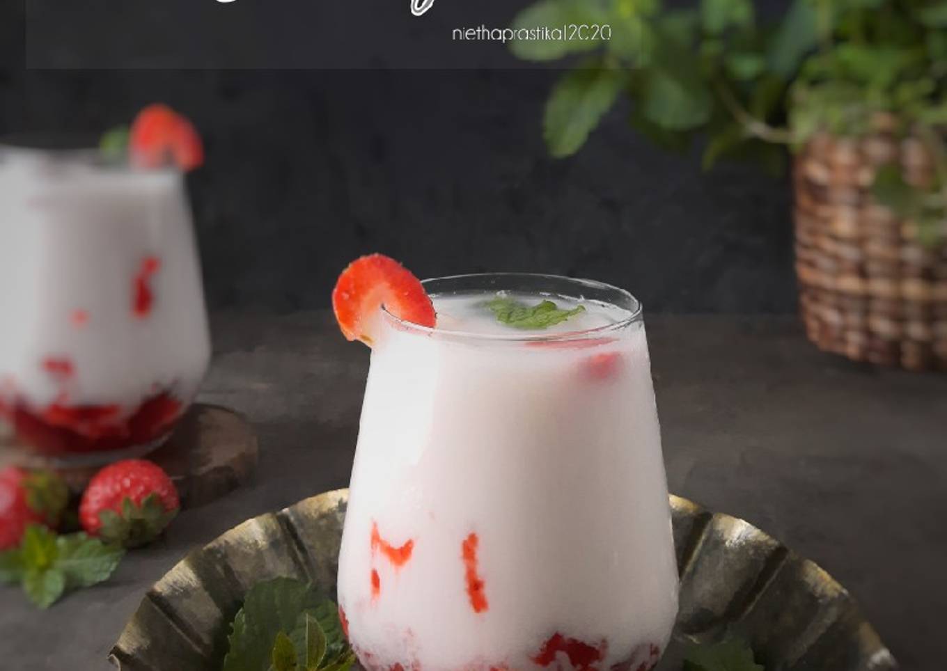 Korean Strawberry Milk
