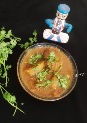 A picture of Teasel Gourd Kakrol kakora kantola curry.