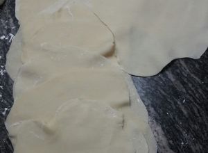 Una foto de Masa especial para dumplings, gyozas o dim sun