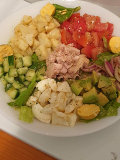 Una foto de Ensalada saludable con vinagreta de perejil