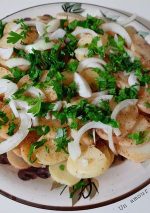 Une photo de Salade de pommes de terre 🍴
