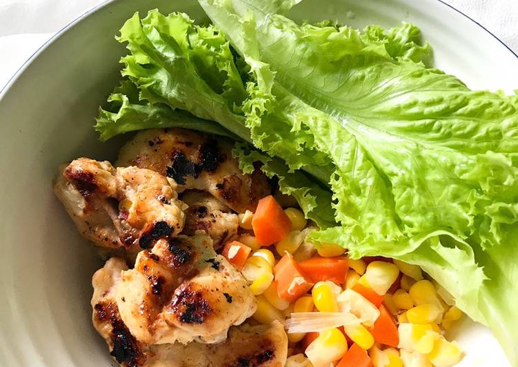 Bagaimana mengolah Chicken salad simple yang Sempurna
