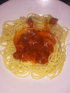 Una foto de Espaguetis con chorizo