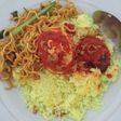 Nasi kuning masak habang (masakan khas Banjarmasin)