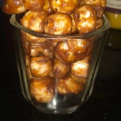 A picture of Caramelized choco Makhana popcorns.