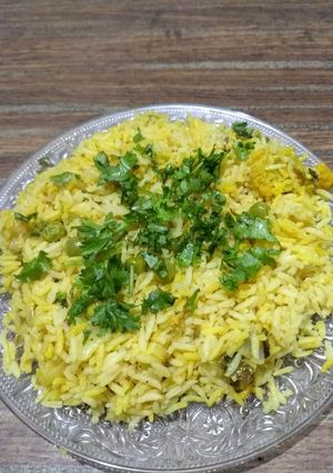 A picture of Peas biryani.
