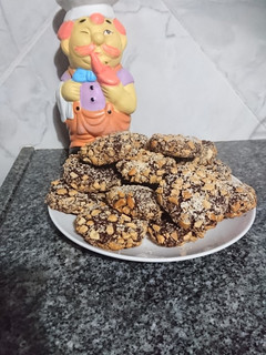 Una foto de Galletitas de cacao intensamente ricas😋