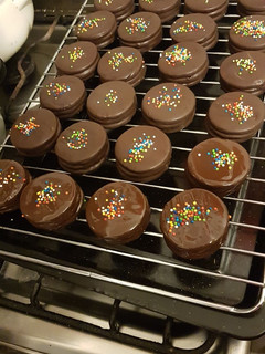 Una foto de Alfajores caseros
