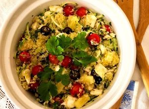 Foto de Salada de Quinoa com Ananás e Queijo Feta