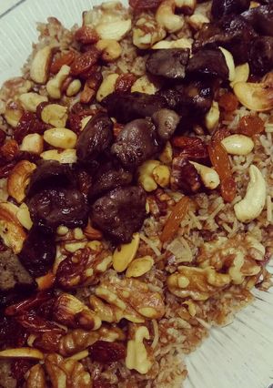 صورة لوصفة الفريك بالمكسرات والكبد والقوانص