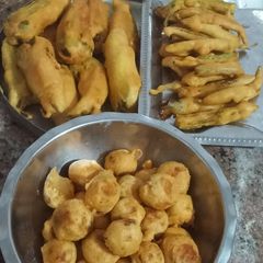 Mix pakode A picture of Mix pakode.