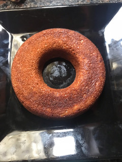 Una foto de Budín de banana sin tacc en olla essen re húmedo