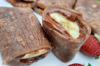 Resep Resep Dadar Gulung Pisang Nutella (Banana Nutella Rolls Recipe) Gampang