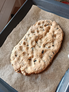 Una foto de Pan tipo focaccia con aceitunas sin gluten