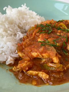 Una foto de Chicken Bhuna Masala (चिकन भुना मसाला)