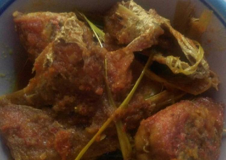 Bagaimana Menyiapkan Ikan Krisi Bali Bumbu Bali(-tong) yang Bikin Ngiler