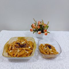 A picture of Pink creamy pasta.