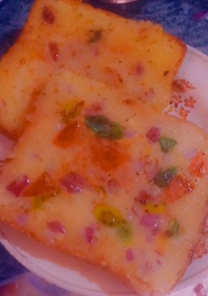 सूजी टोस्ट (sooji toast recipe in Hindi) रेसिपी मुख्य फोटो