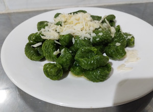 Una foto de Ñoquis de Espinaca