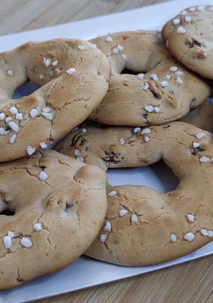 Foto di Ciambelle biscotto con yogurt e uvetta