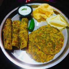 A picture of Gujrati Methi_thepla.