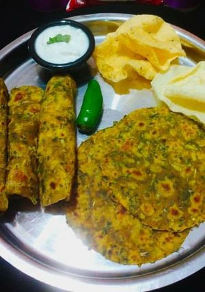 A picture of Gujrati Methi_thepla.