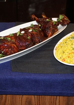 Una foto de PAVO ASADO CHAR SIU. (CANTONÉS)