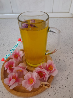 عکسی از دستور شربت خوشمزه زعفران و گلاب و بیدمشک