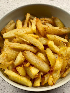 A picture of Triple cooked chips.