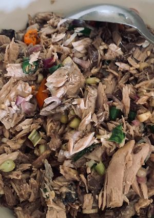 Foto resep Tongkol Suwir Sambal Matah