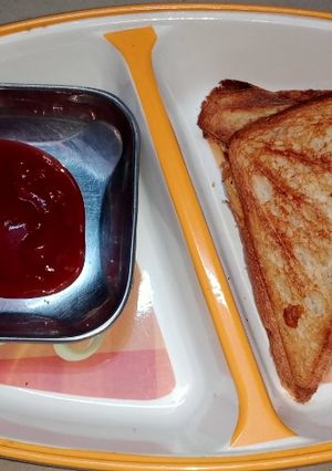 आलू के सैंडविच (Aloo ke sandwich recipe in hindi) रेसिपी मुख्य फोटो