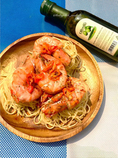 Foto resep Spicy Shrimp Pasta Aglio Olio with Olivoilà