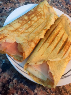 Una foto de Crepes salados de harina de espelta
