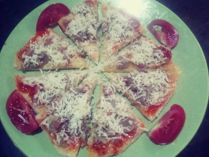 Resep Pizza Rotitawar Rumahan endezz...(no teflon no ragi), Enak