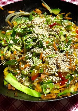 Una foto de Wok con verduras