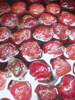 Una foto de 🍒 Cerezas cocidas